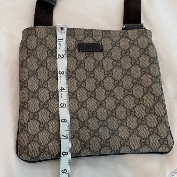Gucci Brown Logo Messenger Crossbody Bag - Picture 5 of 13